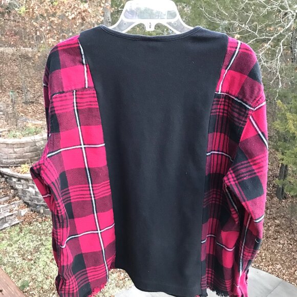 Upcycled Flannel Tee, Size S-M: Reworked Oversized Chickens Graphic Pullover - Picture 10 of 11